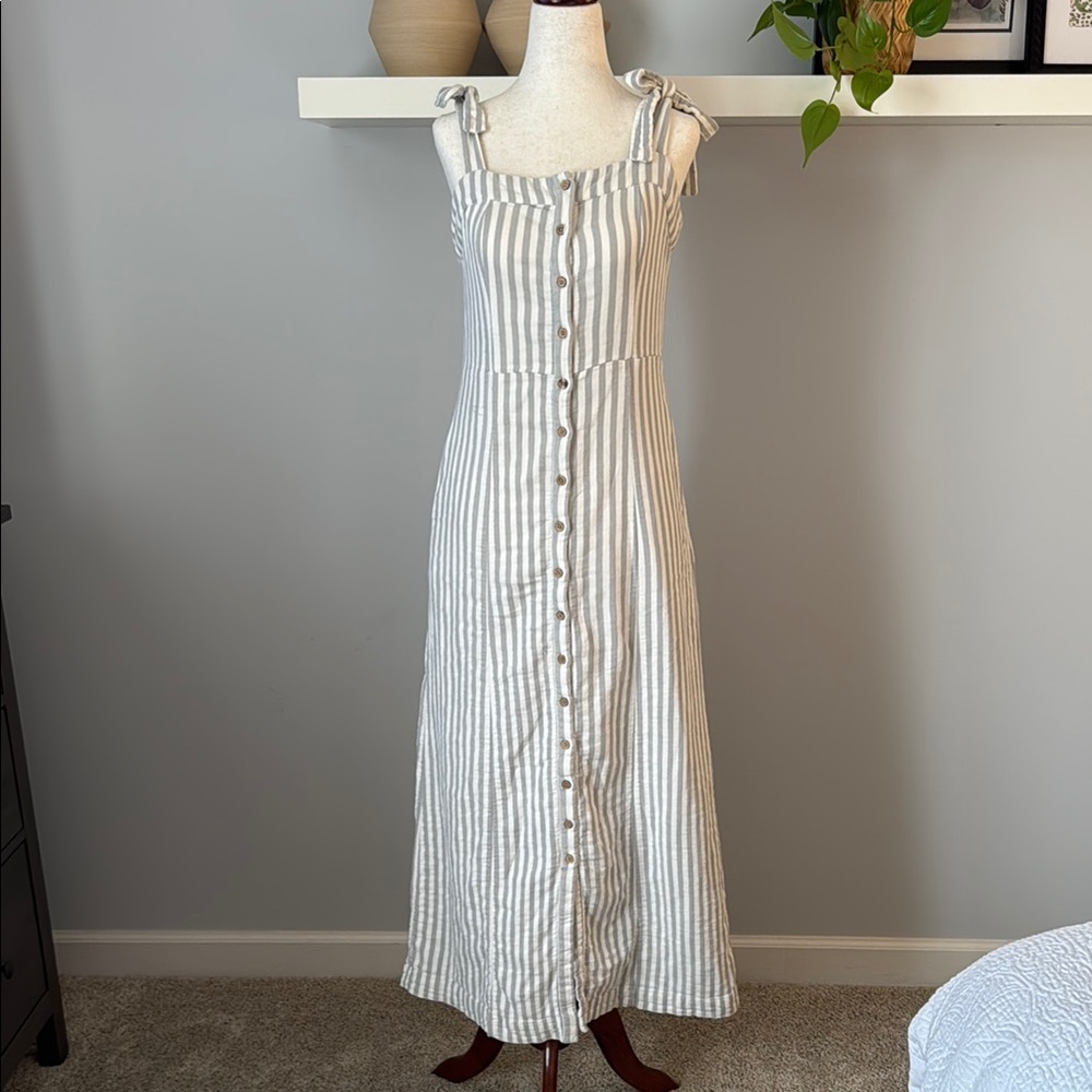 Faherty Striped Maxi Dress in Cream and White